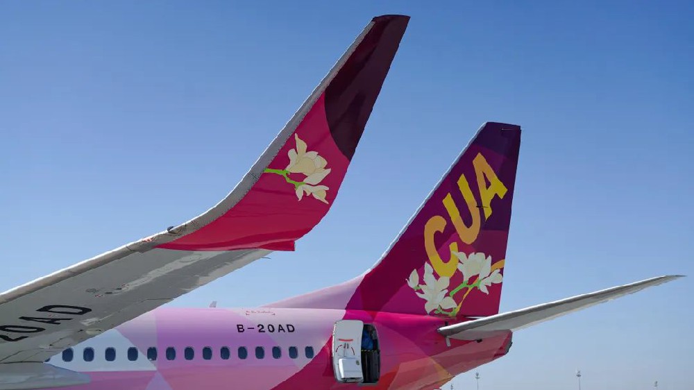 日照山太噴涂的中聯(lián)航創(chuàng)意版標準機，順利完成首航