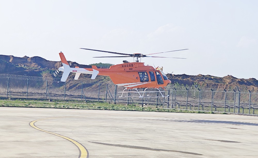 鴻鵬藍(lán)天攜手濟(jì)南能源集團(tuán)完成直升機(jī)噴漆保障工作